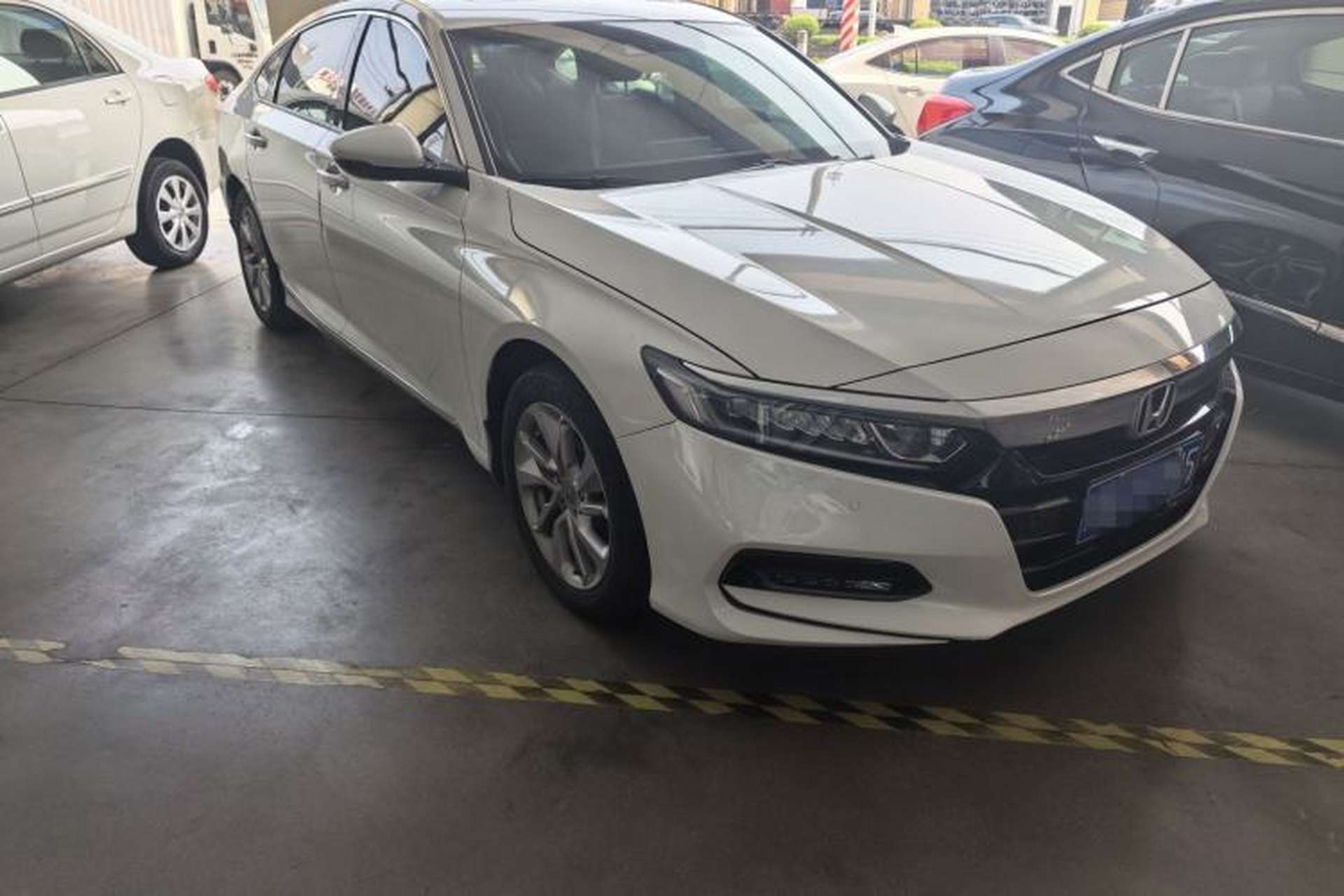 Used Honda Accord 2018 260TURBO Luxury Edition China VI Exterior 3