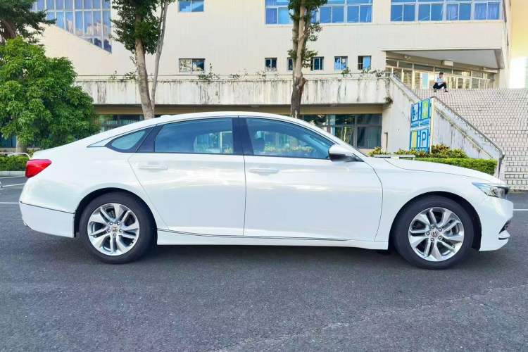 Used Honda Accord 2018 260TURBO Elite Edition China VI Exterior 3