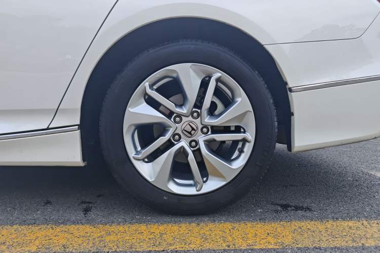 Used Honda Accord 2018 260TURBO Luxury Edition China VI Exterior 4