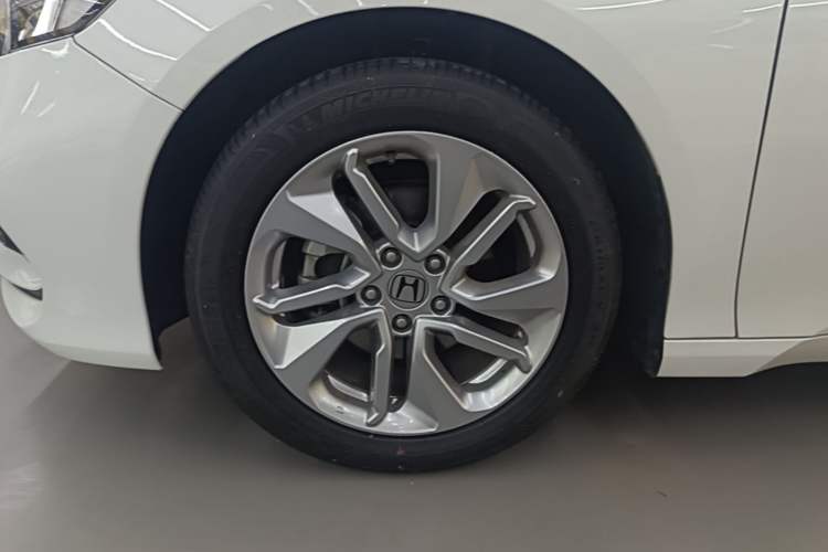 Used Honda Accord 2018 260TURBO Elite Edition China VI Exterior 4