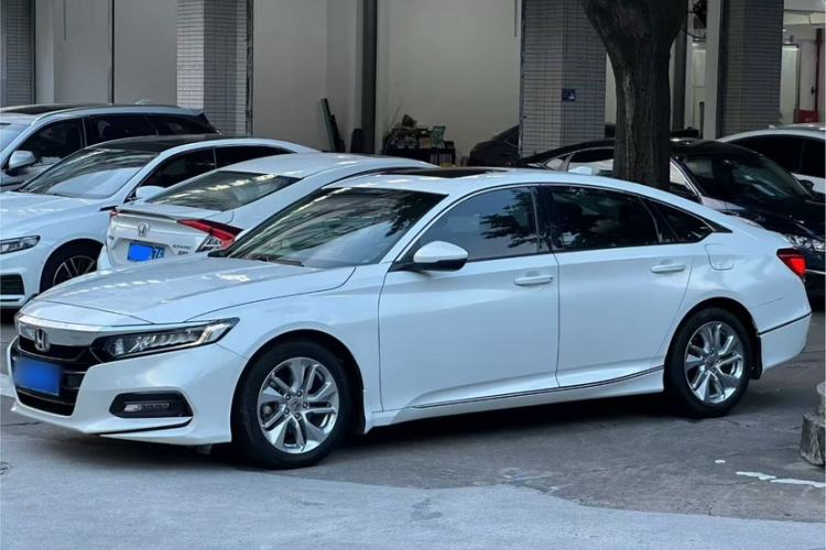 Used Honda Accord 2018 260TURBO Elite Edition China VI Exterior 5