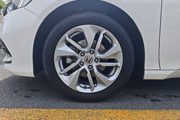 Used Honda Accord 2018 260TURBO Luxury Edition China VI Exterior 5