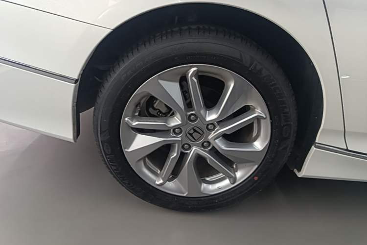 Used Honda Accord 2018 260TURBO Elite Edition China VI Exterior 5