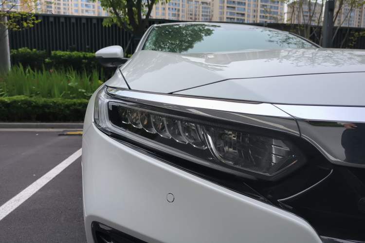 Used Honda Accord 2018 260TURBO Luxury Edition China VI Exterior 6