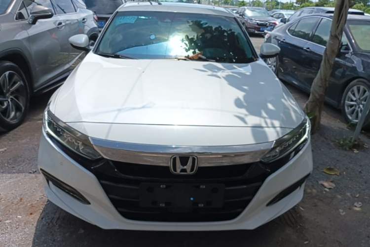 Used Honda Accord 2018 260TURBO Luxury Edition China VI Front