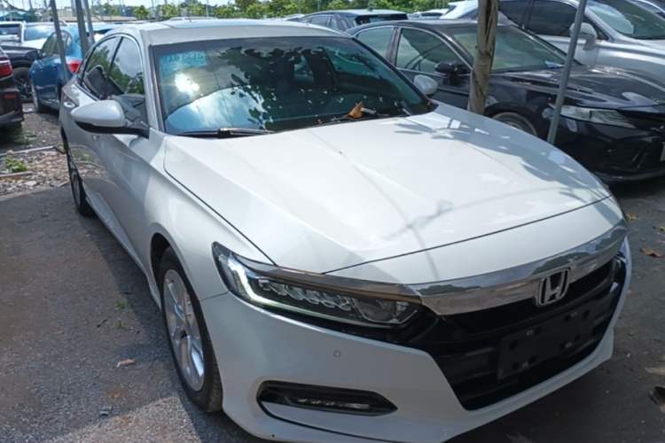 Used Honda Accord 2018 260TURBO Luxury Edition China VI Front Right 45 Deg