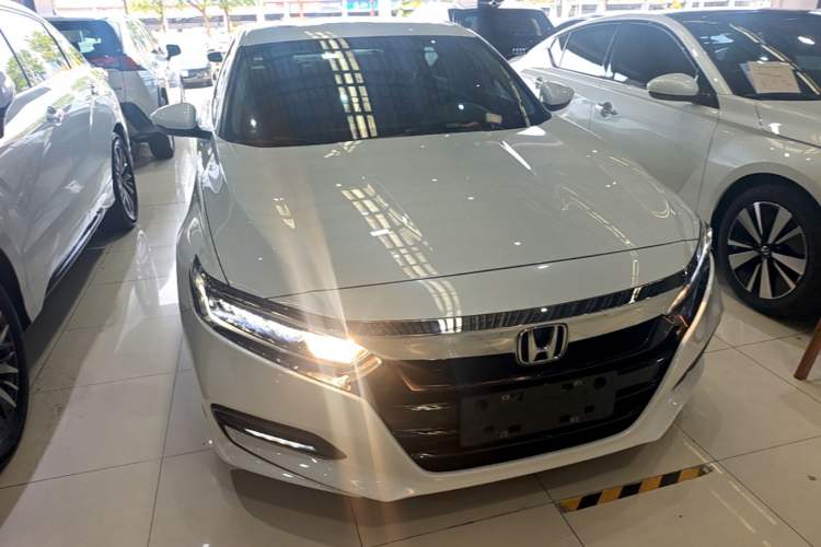 Used Honda Accord 2018 260TURBO Elite Edition China V Front Right 45 Deg