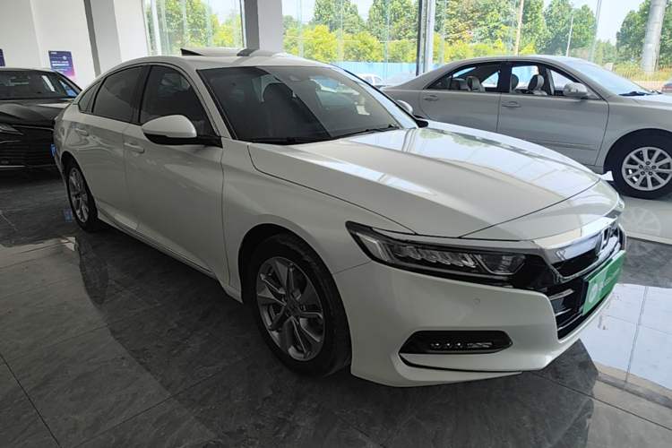 Used Honda Accord 2018 260TURBO Luxury Edition China VI Front Right 45 Deg
