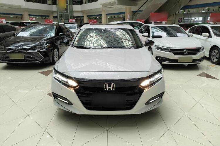 Used Honda Accord 2018 260TURBO Luxury Edition China VI Front