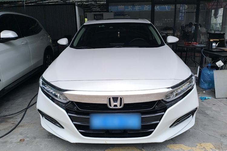Used Honda Accord 2018 260TURBO Luxury Edition China VI Front