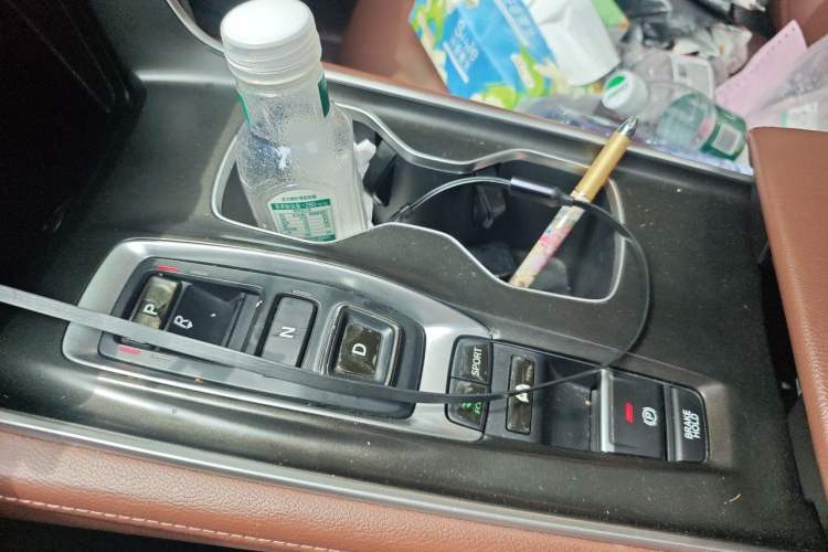 Used Honda Accord 2018 Rui·Hybrid 2.0L Rui Zhi Edition China VI Gear Lever