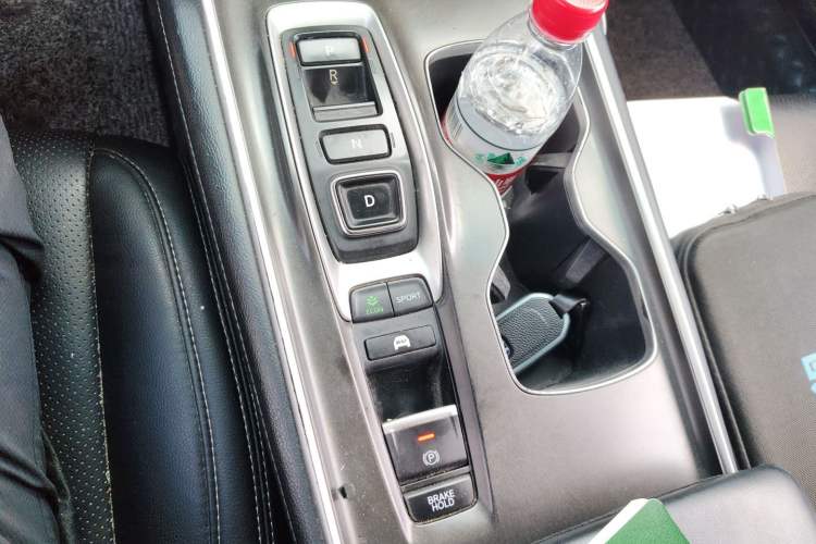 Used Honda Accord 2018 Rui·Hybrid 2.0L Rui Ku Edition China VI Gear Lever