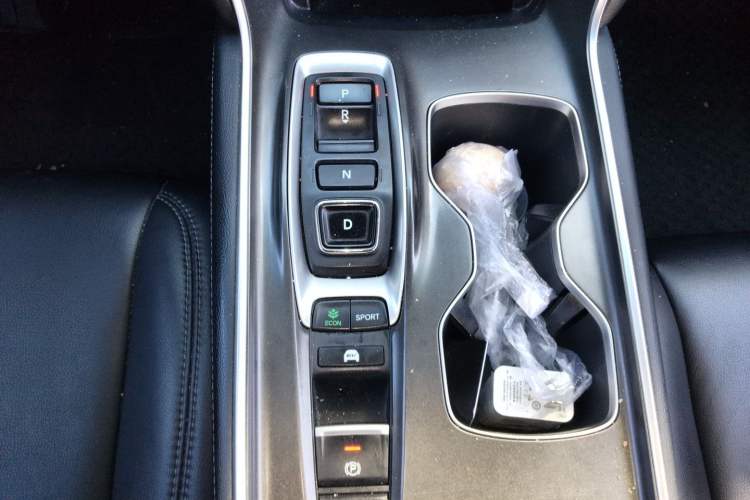 Used Honda Accord 2018 Rui·Hybrid 2.0L Rui Ku Edition China VI Gear Lever