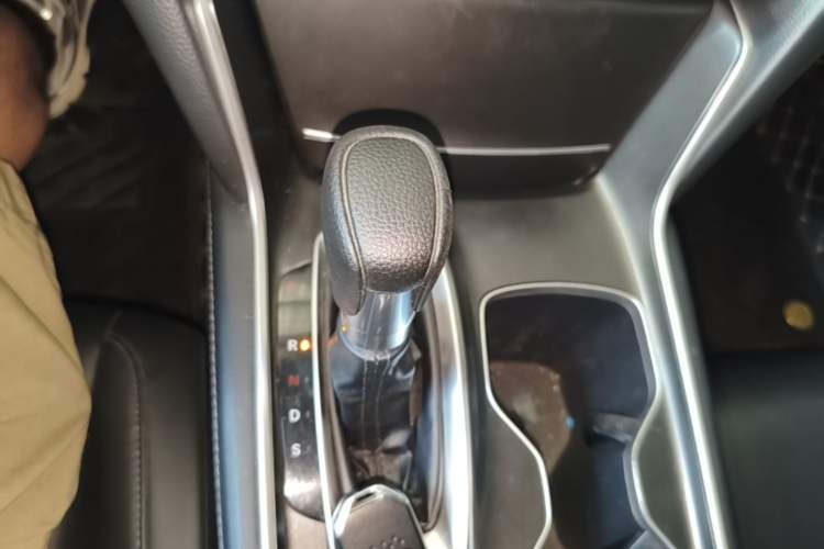 Used Honda Accord 2018 260TURBO Elite Edition China VI Gear Lever