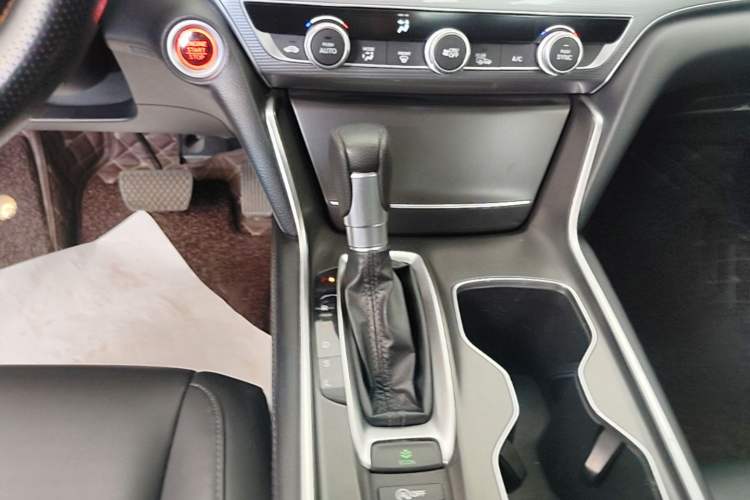 Used Honda Accord 2018 260TURBO Elite Edition China VI Gear Lever