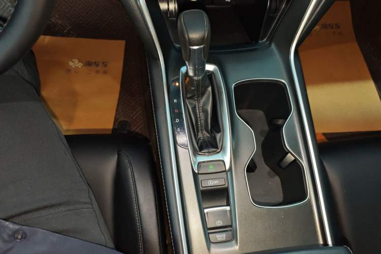 Used Honda Accord 2018 260TURBO Elite Edition China VI Gear Lever