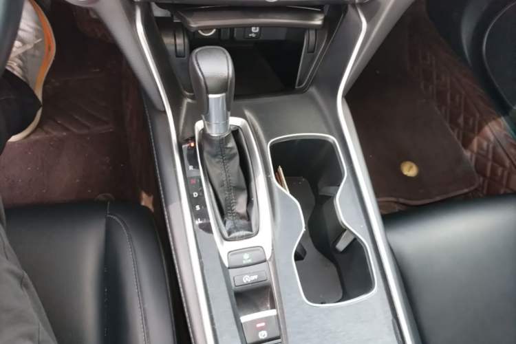 Used Honda Accord 2018 260TURBO Elite Edition China VI Gear Lever
