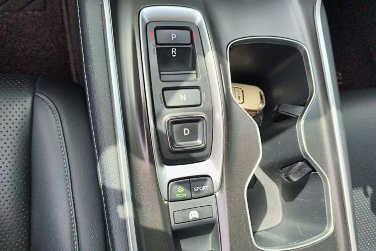 Used Honda Accord 2018 Rui Hybrid 2.0L Rui Ling Edition China VI Gear Lever