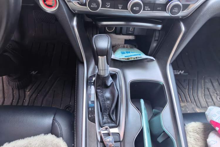 Used Honda Accord 2018 260TURBO Luxury Edition China VI Gear Lever