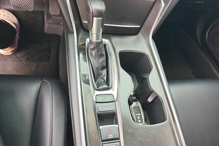 Used Honda Accord 2018 260TURBO Elite Edition China VI Gear Lever