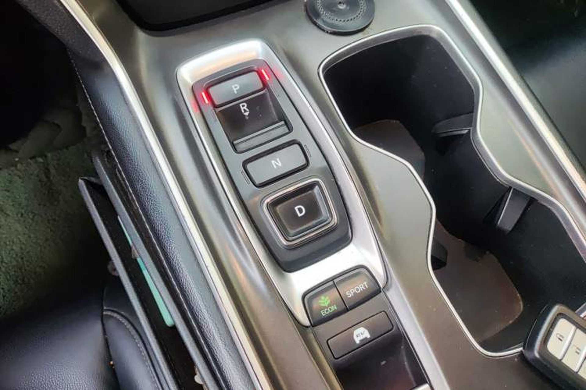 Used Honda Accord 2018 Rui Hybrid 2.0L Rui Ling Edition China VI Gear Lever