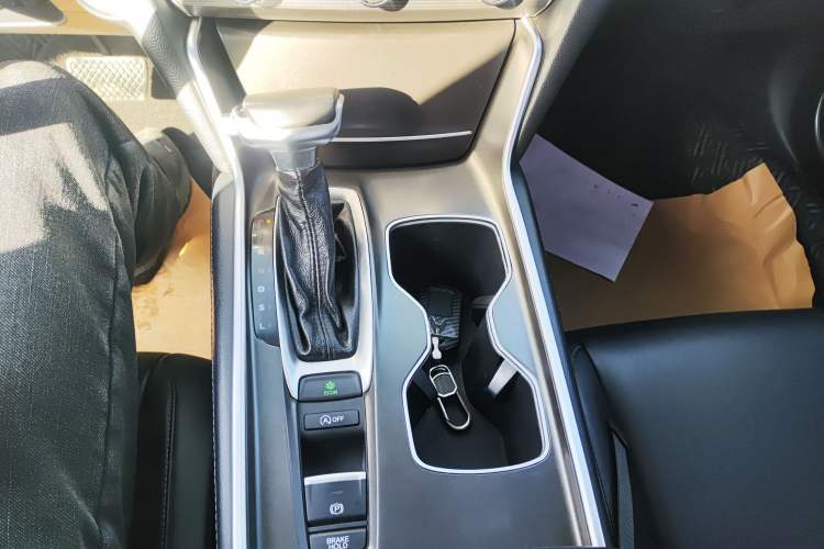 Used Honda Accord 2018 260TURBO Elite Edition China V Gear Lever