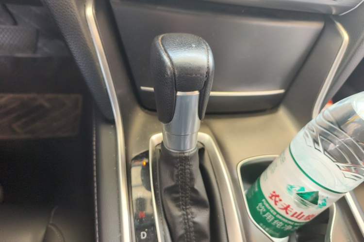 Used Honda Accord 2018 260TURBO Luxury Edition China VI Gear Lever