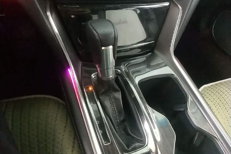 Used Honda Accord 2018 260TURBO Elite Edition China V Gear Lever
