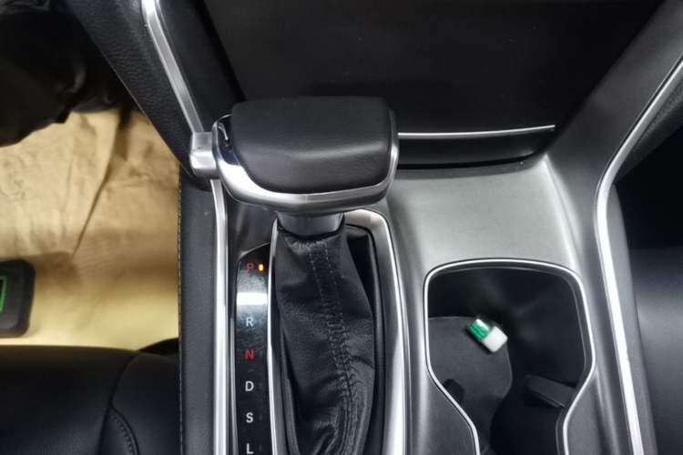 Used Honda Accord 2018 260TURBO Prestige Edition China VI Gear Lever