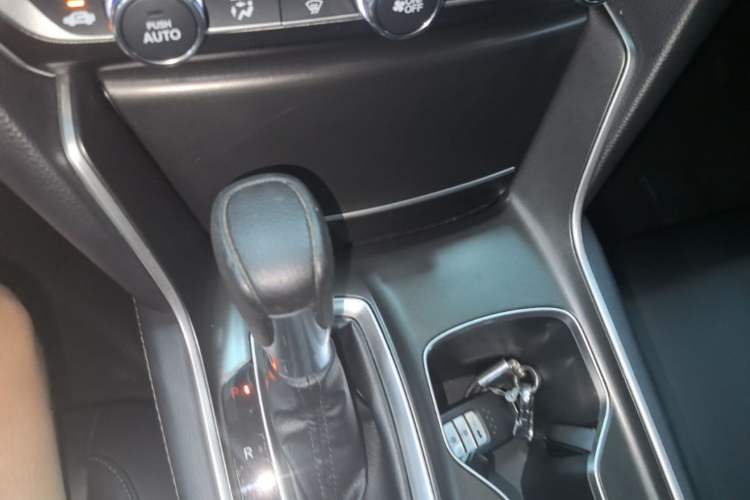 Used Honda Accord 2018 230TURBO Comfort Version National V Gear Lever