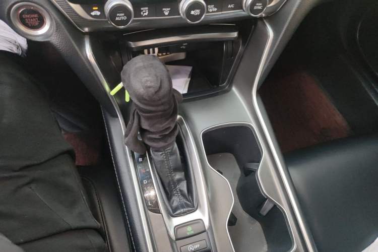 Used Honda Accord 2018 260TURBO Luxury Edition China VI Gear Lever