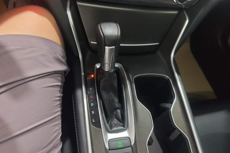 Used Honda Accord 2018 260TURBO Elite Edition China V Gear Lever