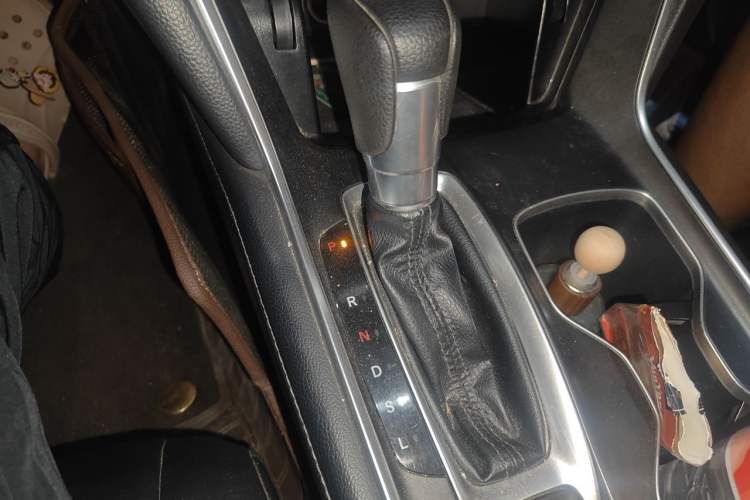 Used Honda Accord 2018 260TURBO Elite Edition China V Gear Lever