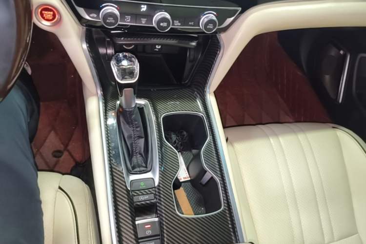 Used Honda Accord 2018 260TURBO Luxury Edition China VI Gear Lever