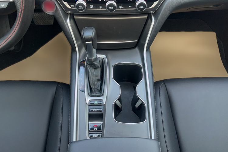Used Honda Accord 2018 260TURBO Luxury Edition China VI Gear Lever