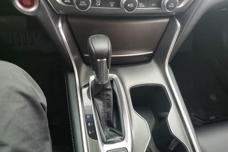 Used Honda Accord 2018 260TURBO Elite Edition China VI Gear Lever