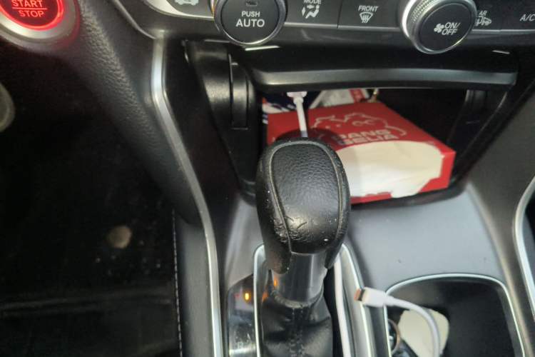 Used Honda Accord 2018 260TURBO Luxury Edition China VI Gear Lever