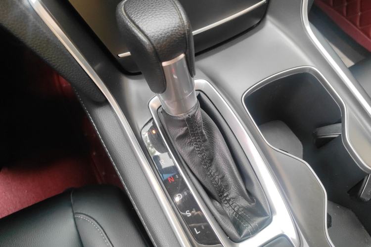 Used Honda Accord 2018 260TURBO Elite Edition China VI Gear Lever