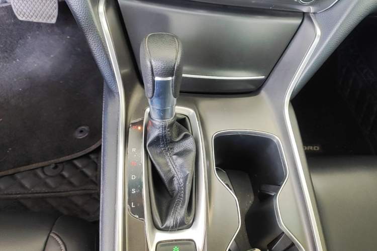 Used Honda Accord 2018 260TURBO Elite Edition China VI Gear Lever