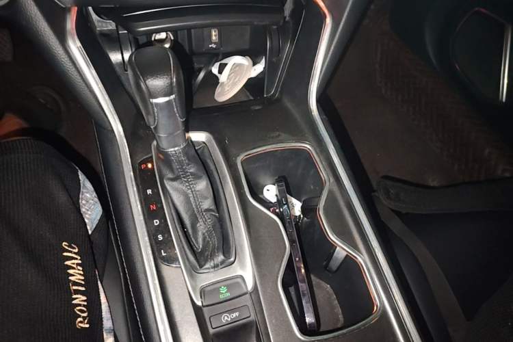 Used Honda Accord 2018 260TURBO Luxury Edition China VI Gear Lever