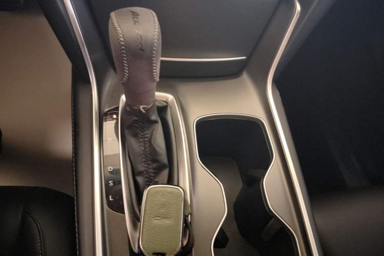 Used Honda Accord 2018 260TURBO Elite Edition China VI Gear Lever
