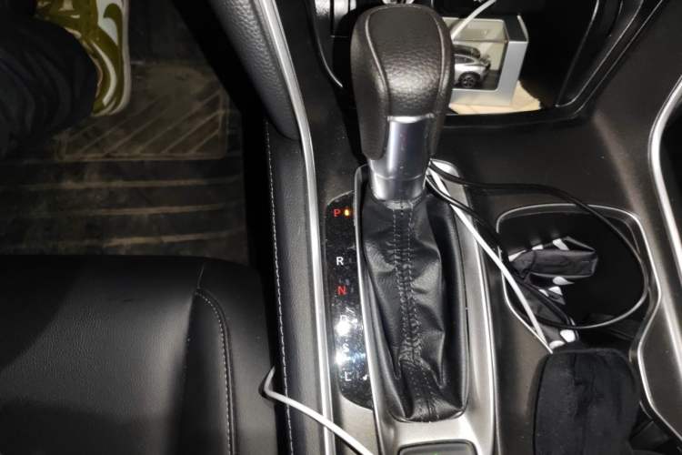 Used Honda Accord 2018 260TURBO Luxury Edition China VI Gear Lever