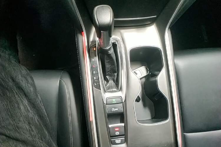 Used Honda Accord 2018 260TURBO Elite Edition China VI Gear Lever