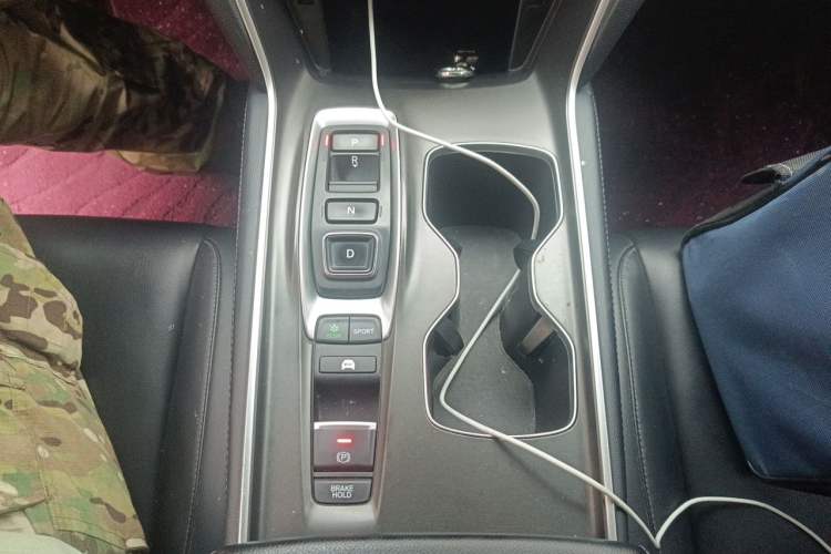 Used Honda Accord 2018 Rui Hybrid 2.0L Rui Ling Edition China VI Gear Lever