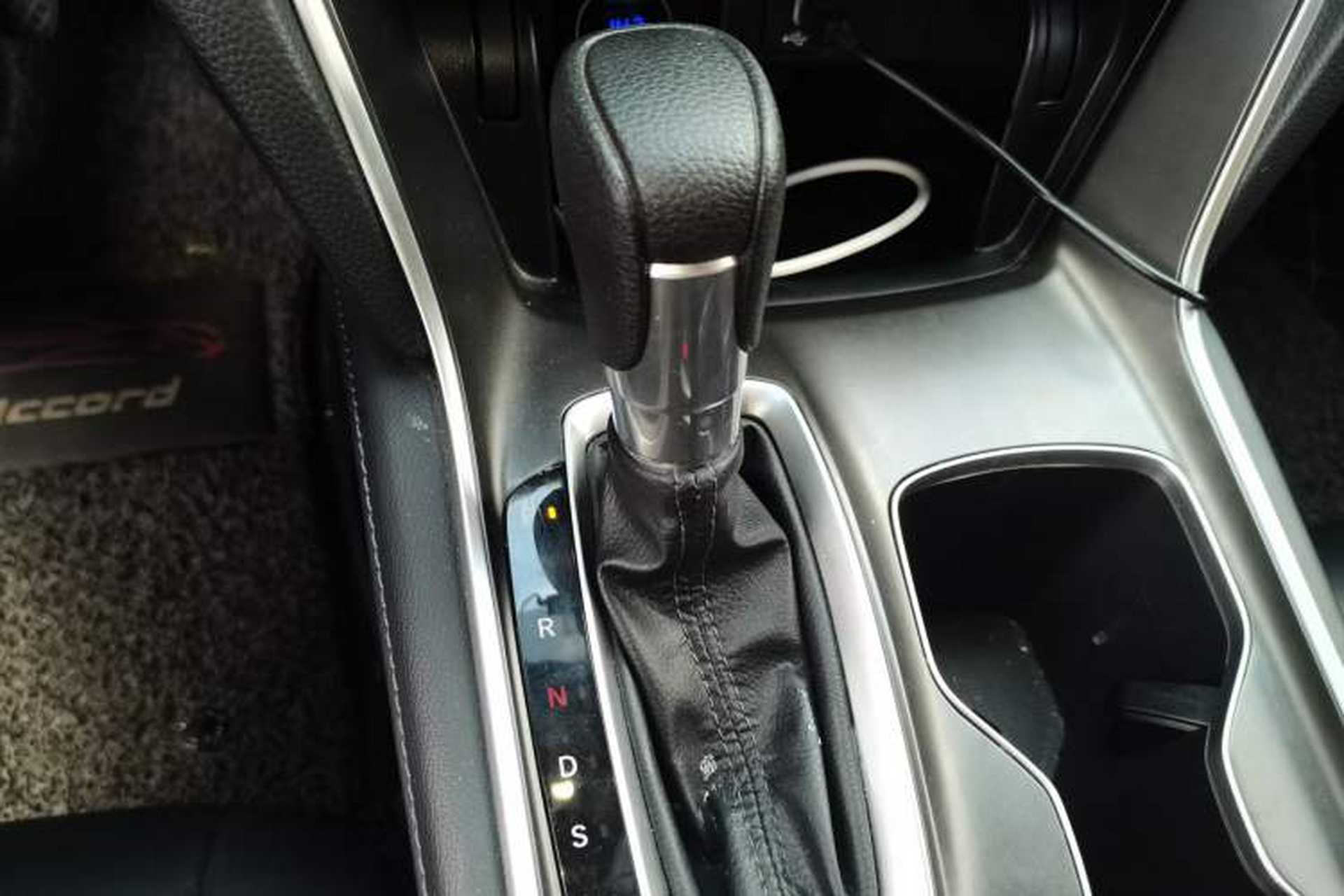 Used Honda Accord 2018 260TURBO Luxury Edition China VI Gear Lever