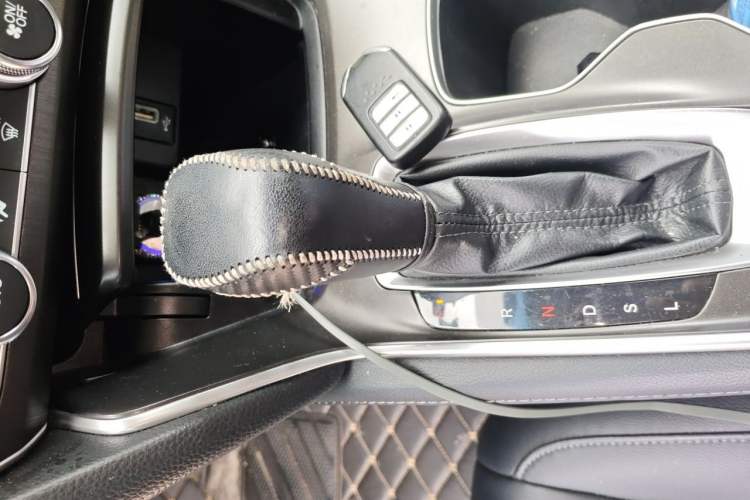 Used Honda Accord 2018 230TURBO Comfort Edition China VI Emission Standard Gear Lever
