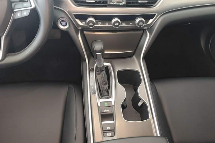 Used Honda Accord 2018 260TURBO Luxury Edition China VI Gear Lever