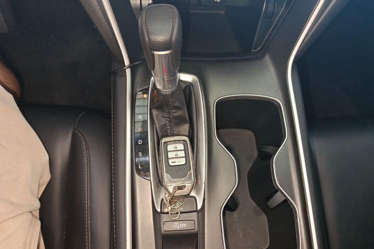 Used Honda Accord 2018 260TURBO Luxury Edition China VI Gear Lever