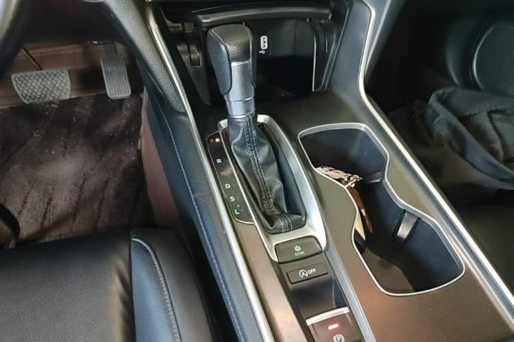 Used Honda Accord 2018 260TURBO Elite Edition China VI Gear Lever