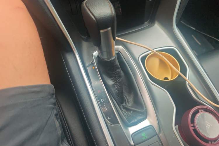 Used Honda Accord 2018 260TURBO Luxury Edition China VI Gear Lever